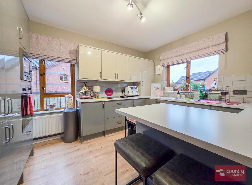 11 Meadowbank, Carrickfergus, BT38 8GZ