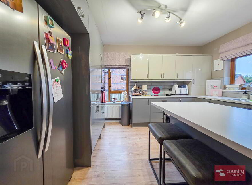 11 Meadowbank, Carrickfergus, BT38 8GZ