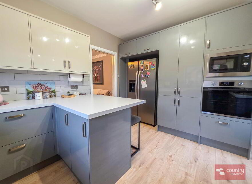 11 Meadowbank, Carrickfergus, BT38 8GZ