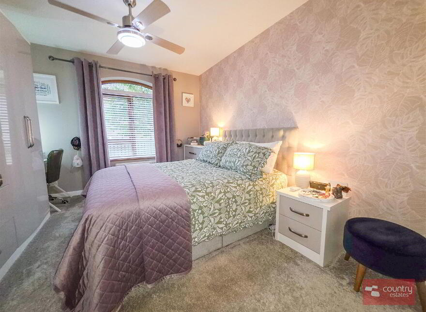 11 Meadowbank, Carrickfergus, BT38 8GZ