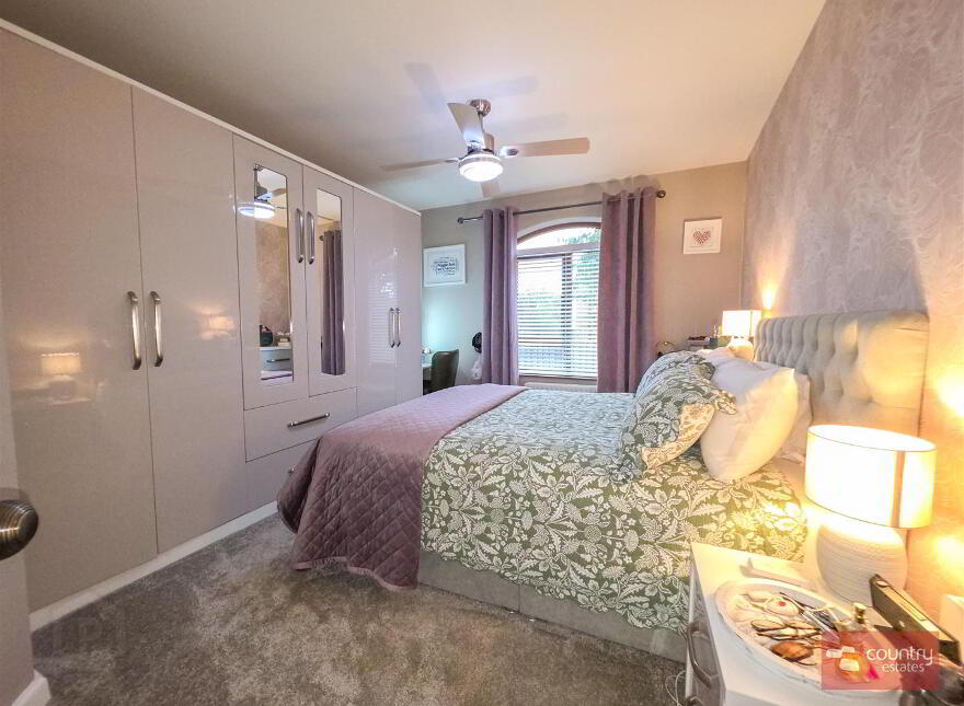 11 Meadowbank, Carrickfergus, BT38 8GZ