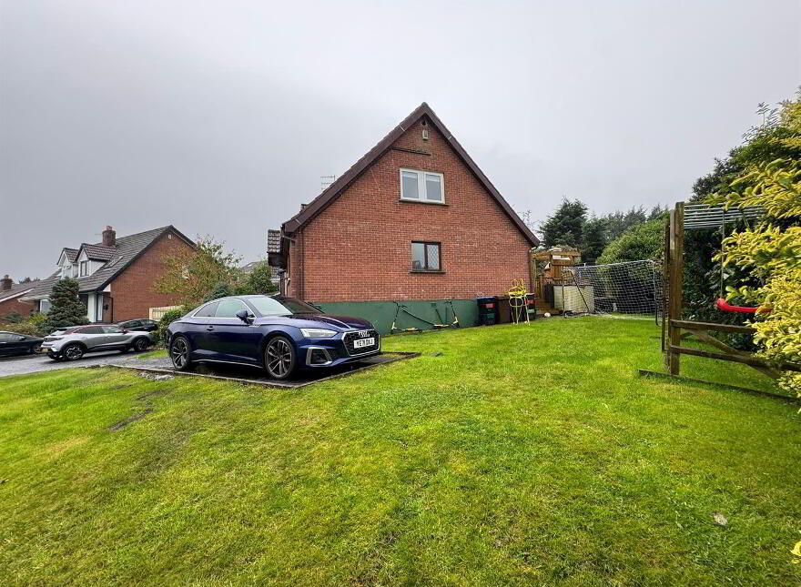15 Hollybrook Grove, Hightown Road, Newtownabbey, BT36 4ZR
