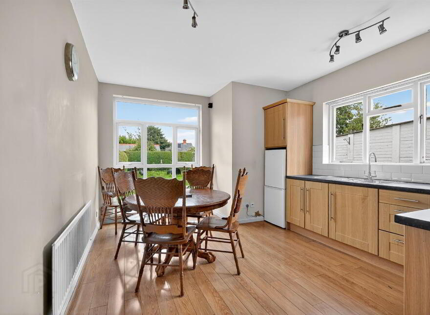 2 Finaghy Park South, Belfast, BT10 0HR