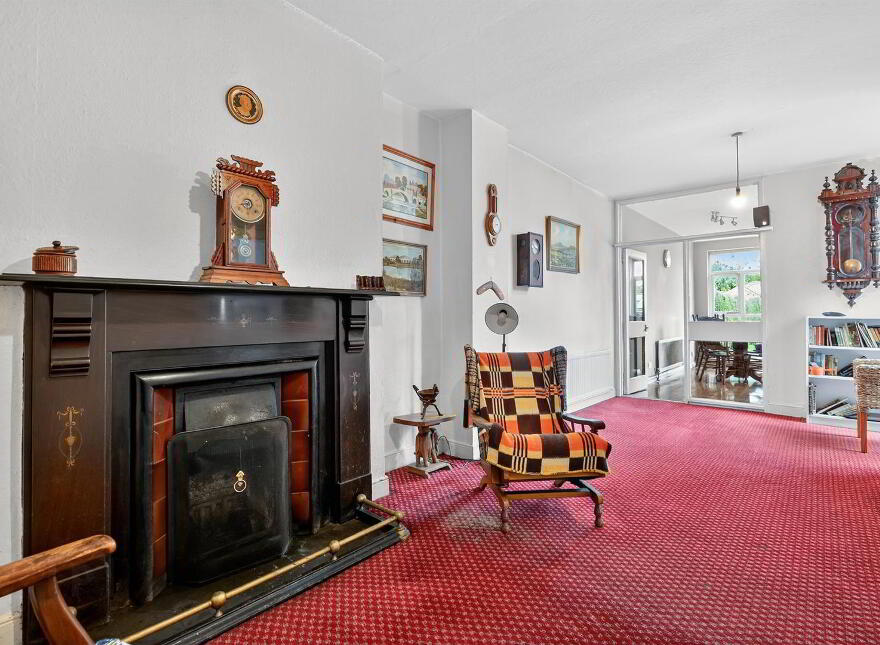 2 Finaghy Park South, Belfast, BT10 0HR