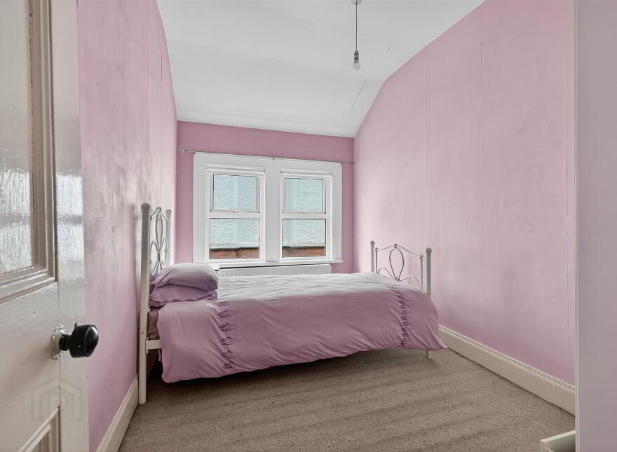 2 Finaghy Park South, Belfast, BT10 0HR