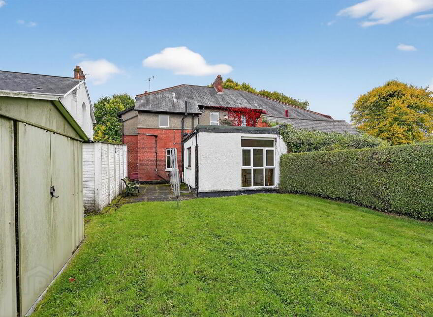 2 Finaghy Park South, Belfast, BT10 0HR