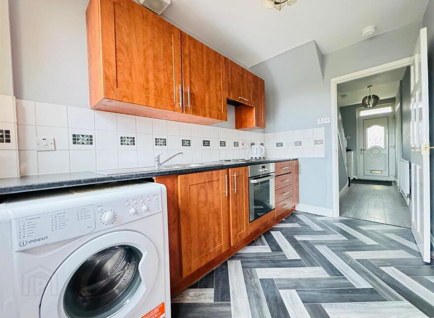 56 East Way, Rathcoole, Newtownabbey, BT37 9NR