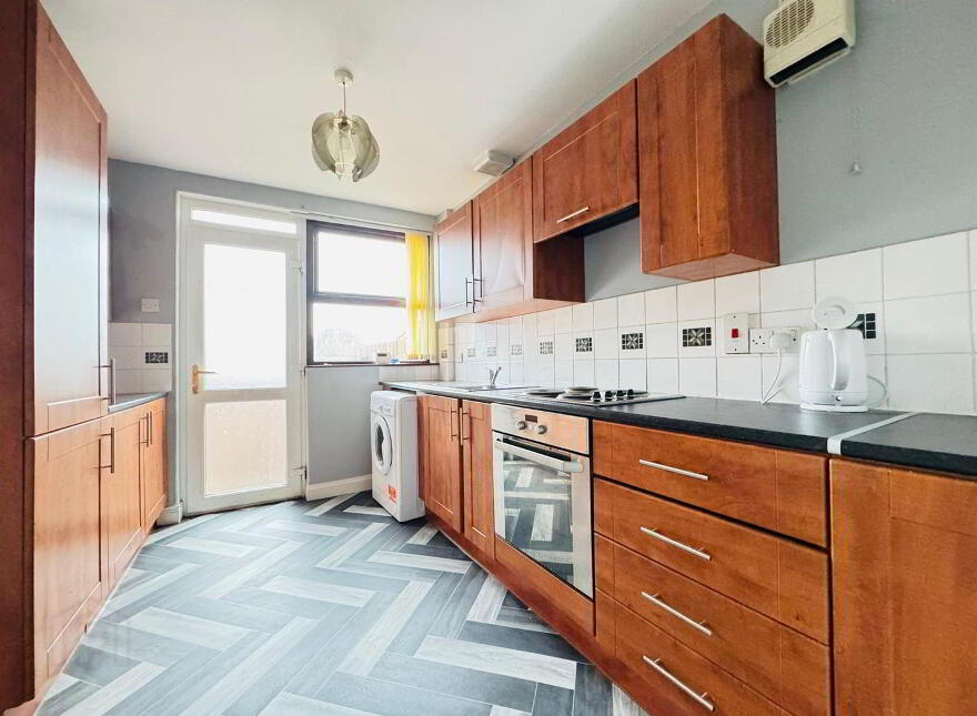 56 East Way, Rathcoole, Newtownabbey, BT37 9NR