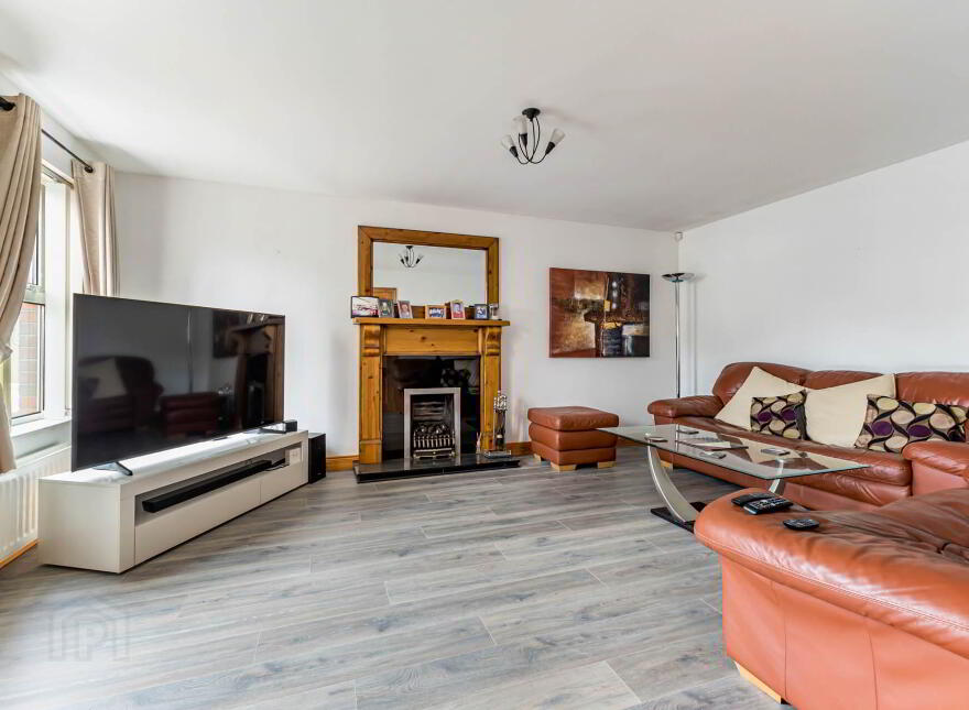 16 Magheralave Manor, Lisburn, BT28 3EN