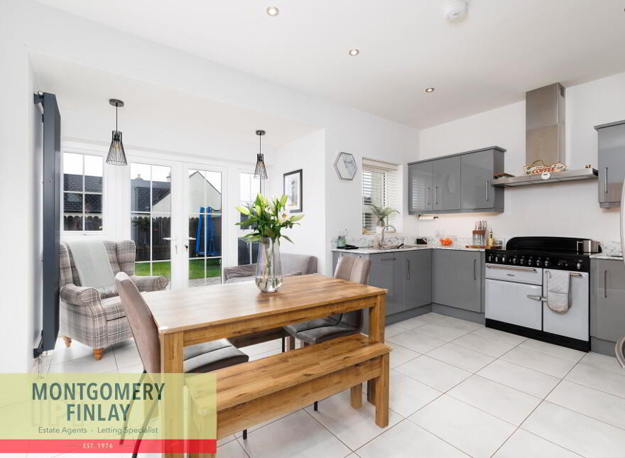 33 Lough Shore Manor, Enniskillen, BT74 5JU