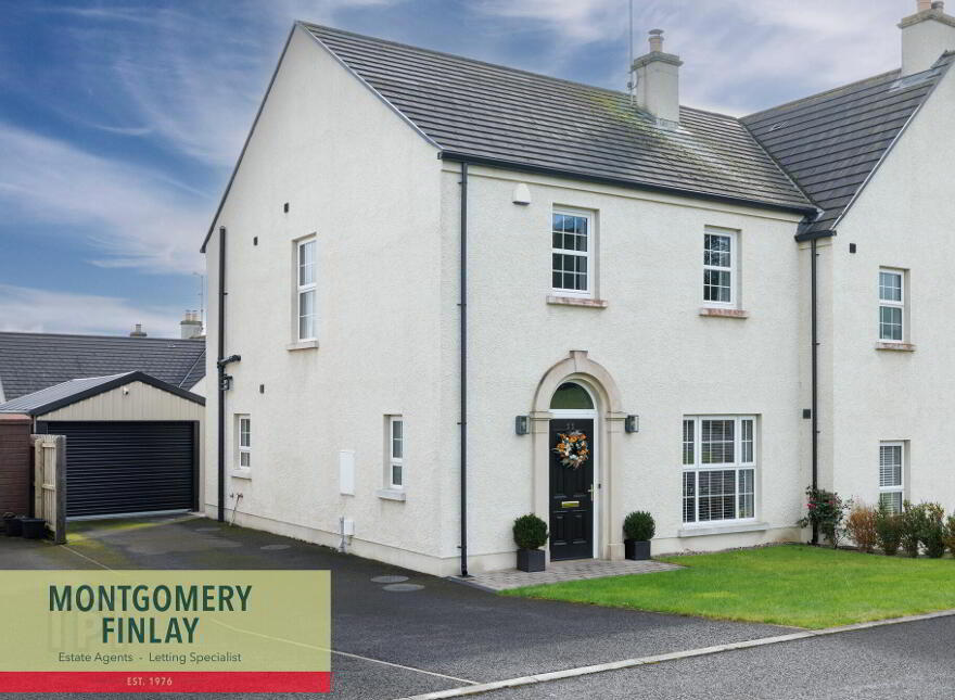 33 Lough Shore Manor, Enniskillen, BT74 5JU photo