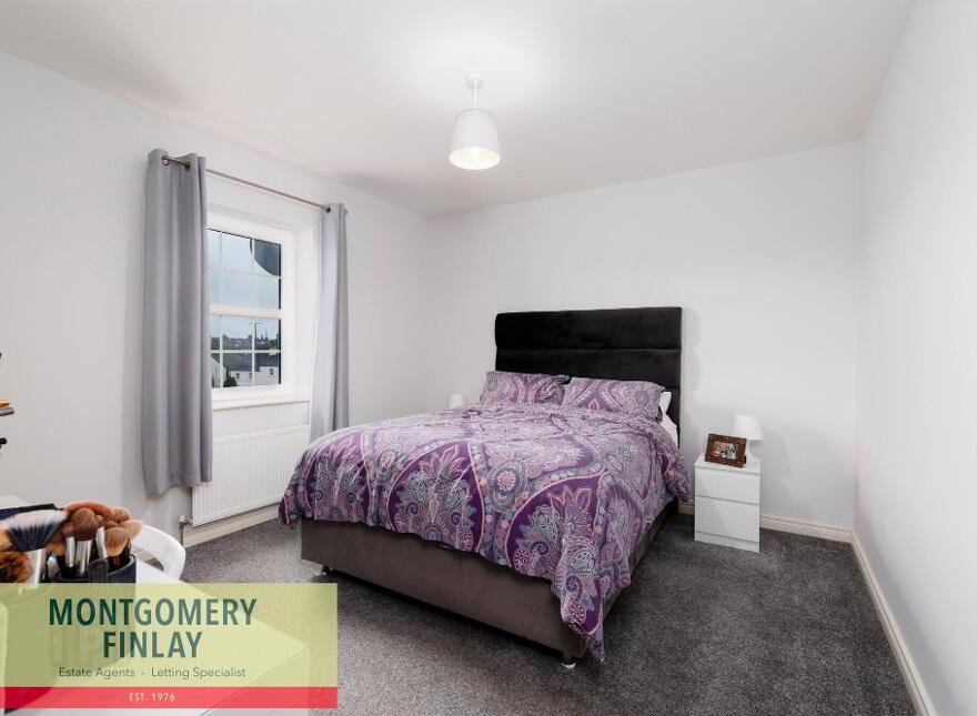 33 Lough Shore Manor, Enniskillen, BT74 5JU