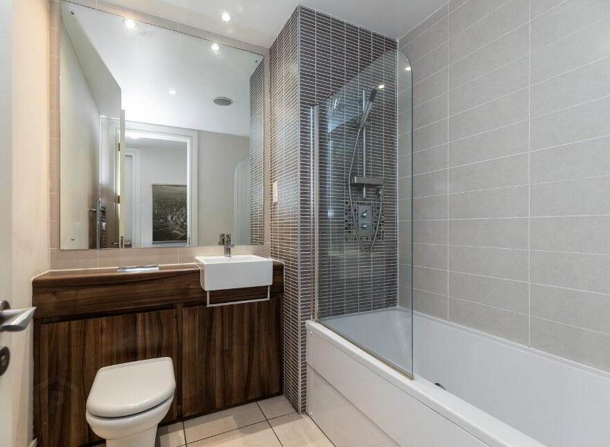 Apartment 2.26 The Arc 2b Queens Road, Belfast, BT3 9FB