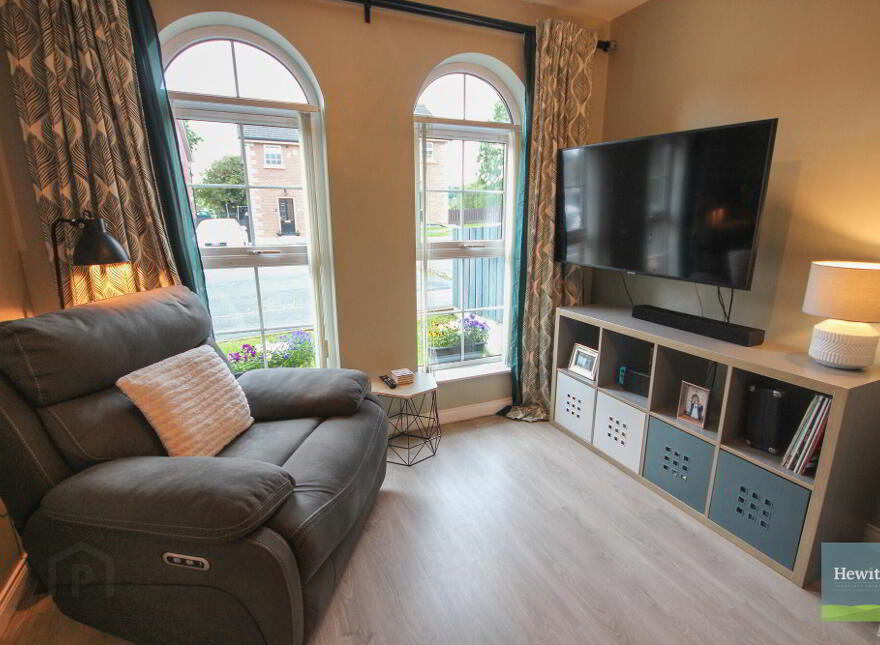 28 Green Park Drive, Markethill, BT60 1PX