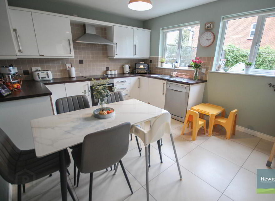 28 Green Park Drive, Markethill, BT60 1PX