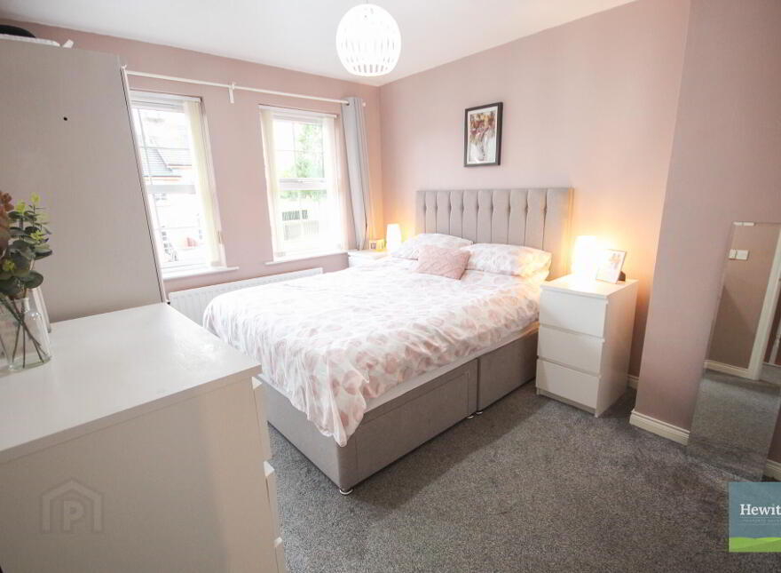 28 Green Park Drive, Markethill, BT60 1PX