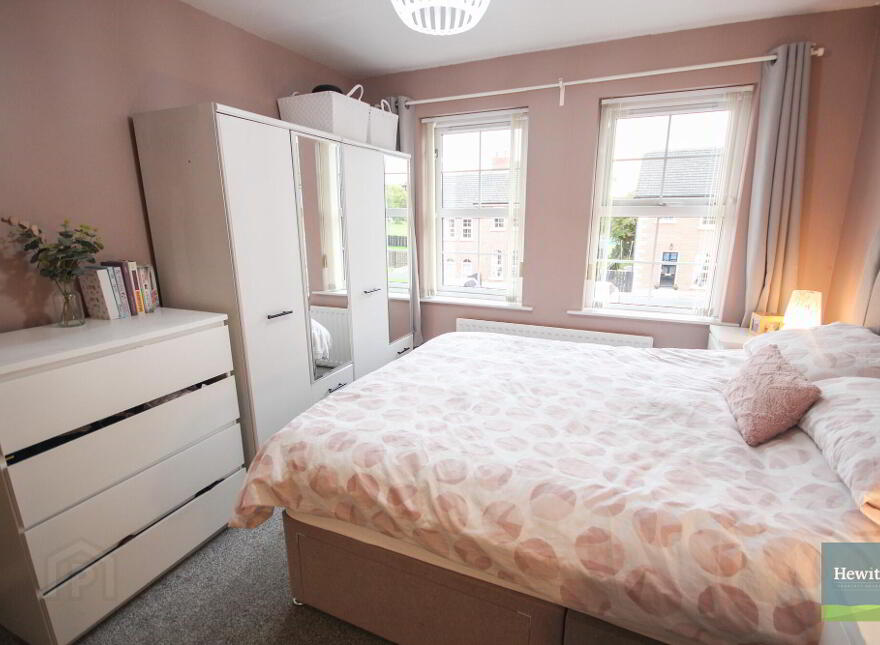 28 Green Park Drive, Markethill, BT60 1PX