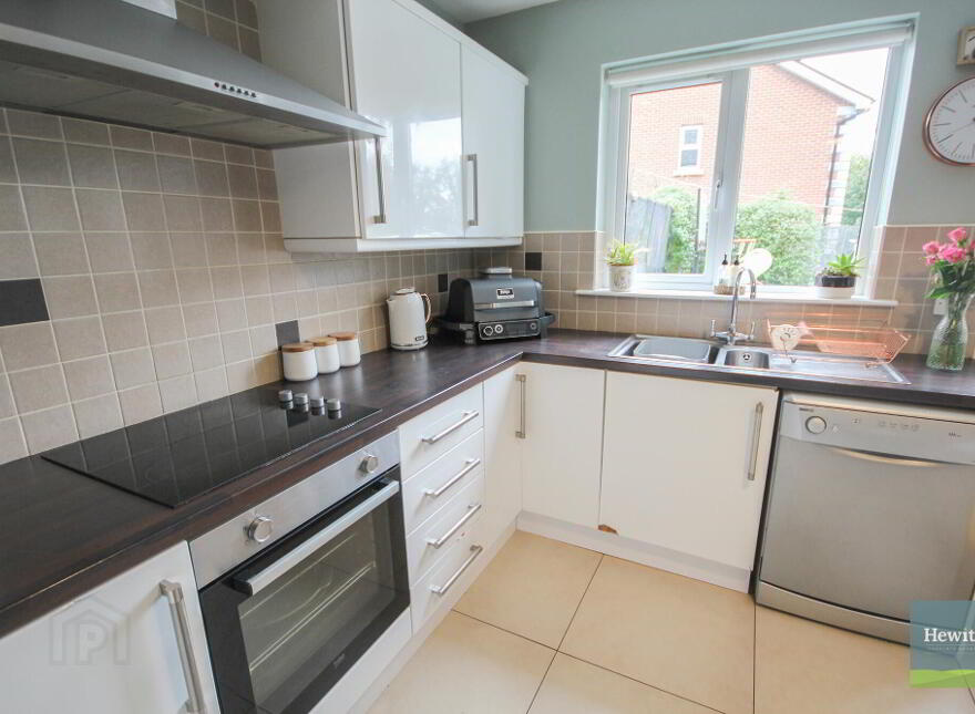 28 Green Park Drive, Markethill, BT60 1PX