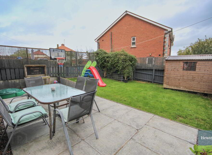 28 Green Park Drive, Markethill, BT60 1PX