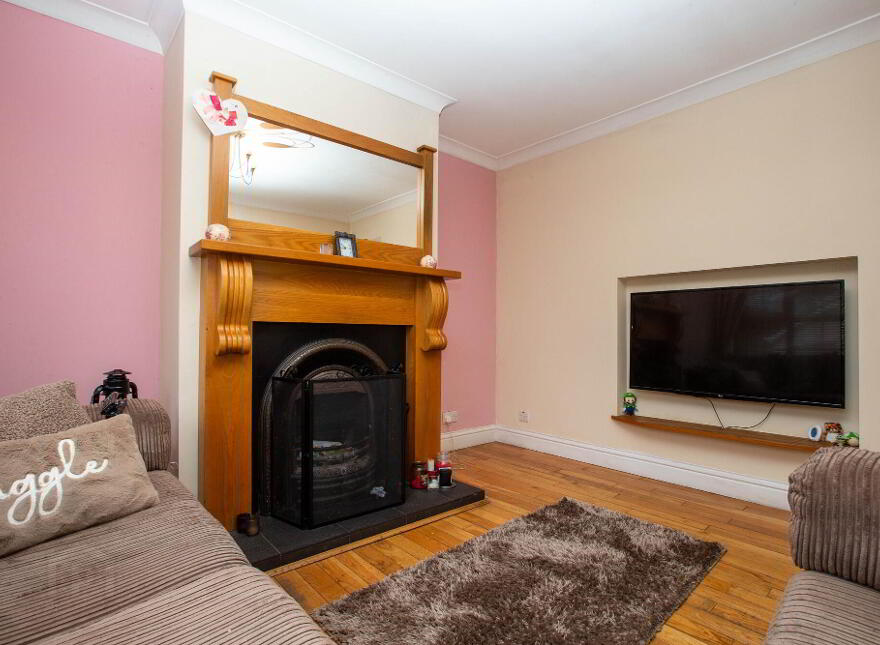 4 Tudor Oaks, Balynahinch, Ballynahinch, BT24 8YP