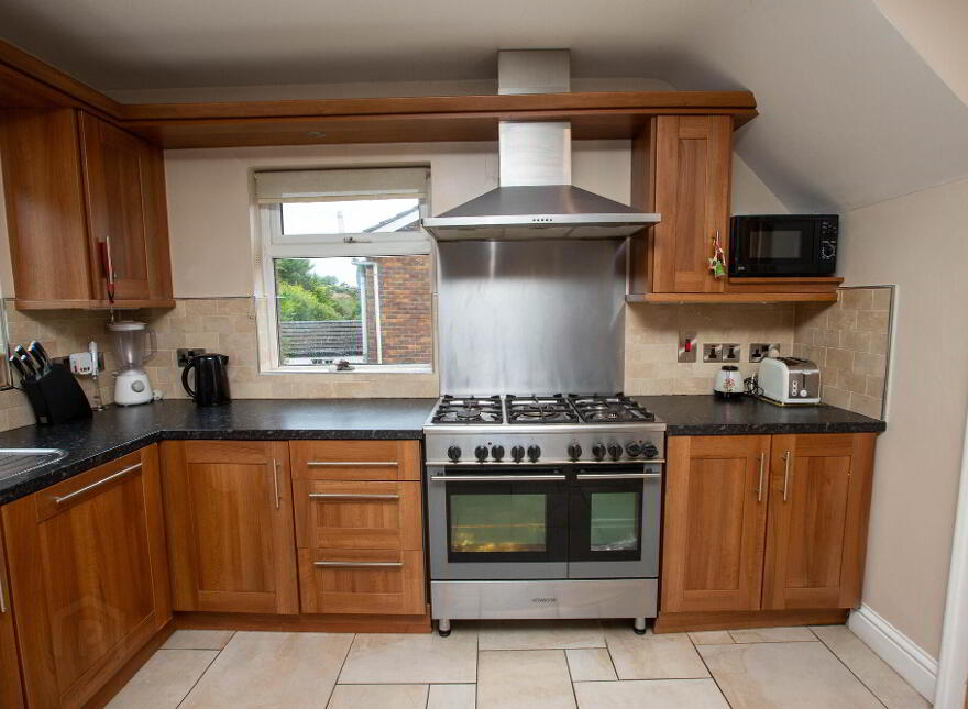 4 Tudor Oaks, Balynahinch, Ballynahinch, BT24 8YP