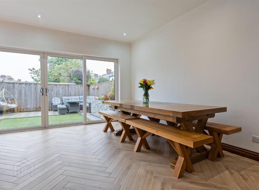 26 Bloomfield Road, Belfast, BT5 5LT