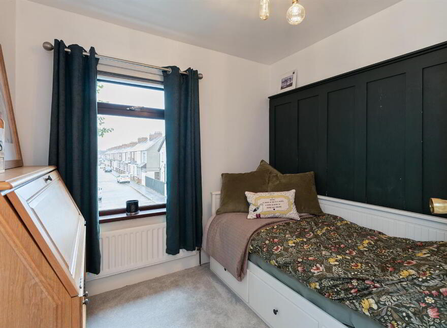 26 Bloomfield Road, Belfast, BT5 5LT