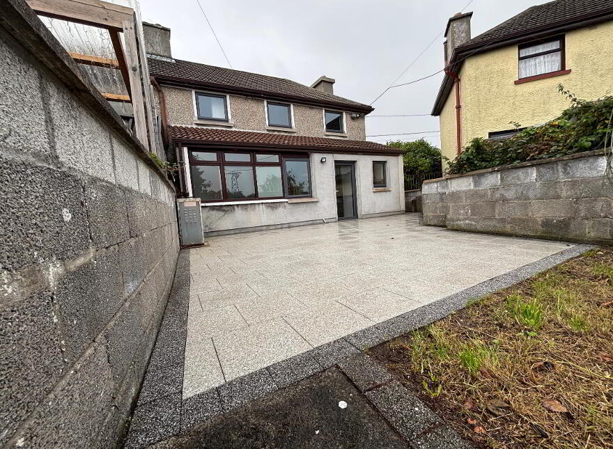 6 Martin Savage Terrace, Sligo Town, F91AHK3