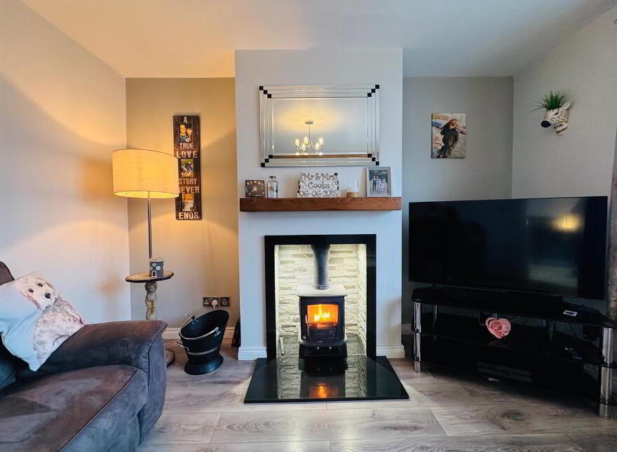 28 Rossdowney Drive, Waterside, L'Derry, BT47 5PR