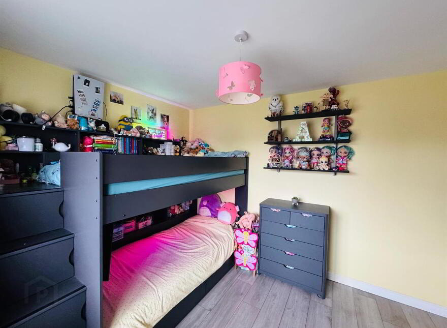 28 Rossdowney Drive, Waterside, L'Derry, BT47 5PR