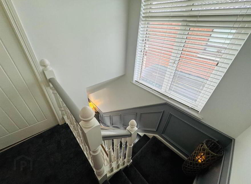 28 Rossdowney Drive, Waterside, L'Derry, BT47 5PR