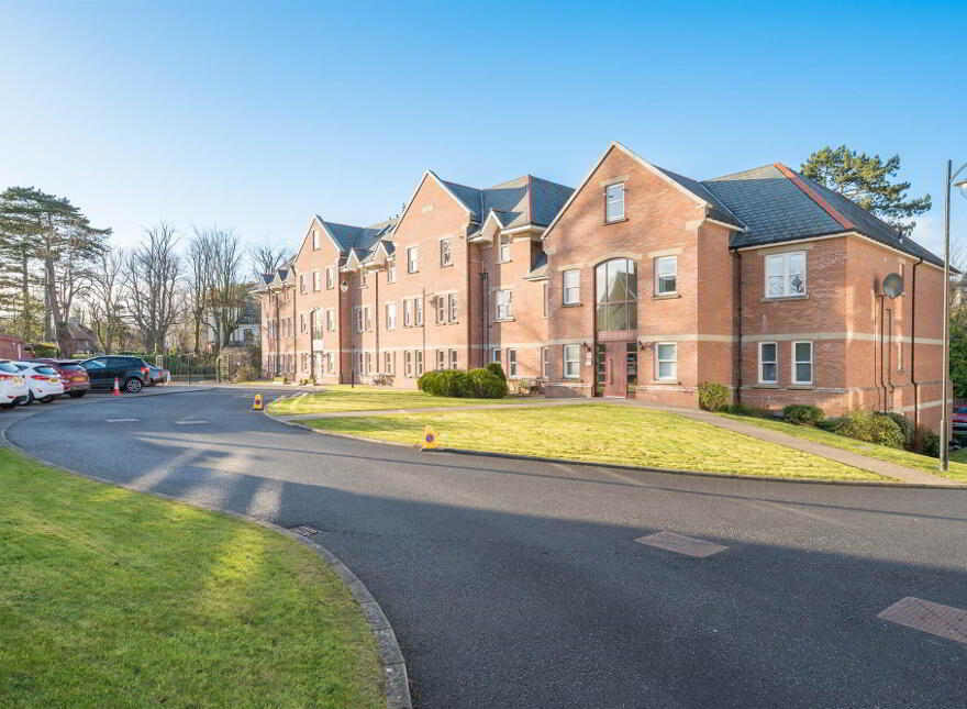 33 Sandown Manor, 84a Sandown Road, Belfast, BT5 6GQ photo
