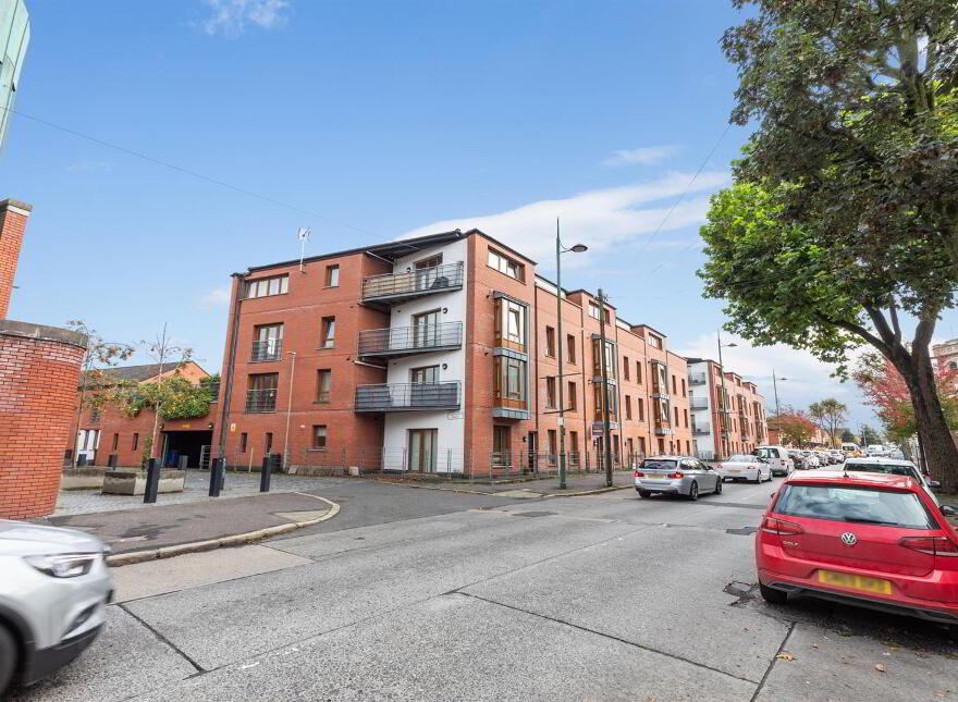 Apt 4, 112 Templemore Avenue, Belfast, BT5 4FX