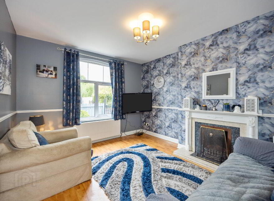 4 Ulster Avenue, Dunmurry, Belfast, BT17 9BN