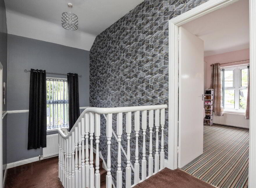 4 Ulster Avenue, Dunmurry, Belfast, BT17 9BN