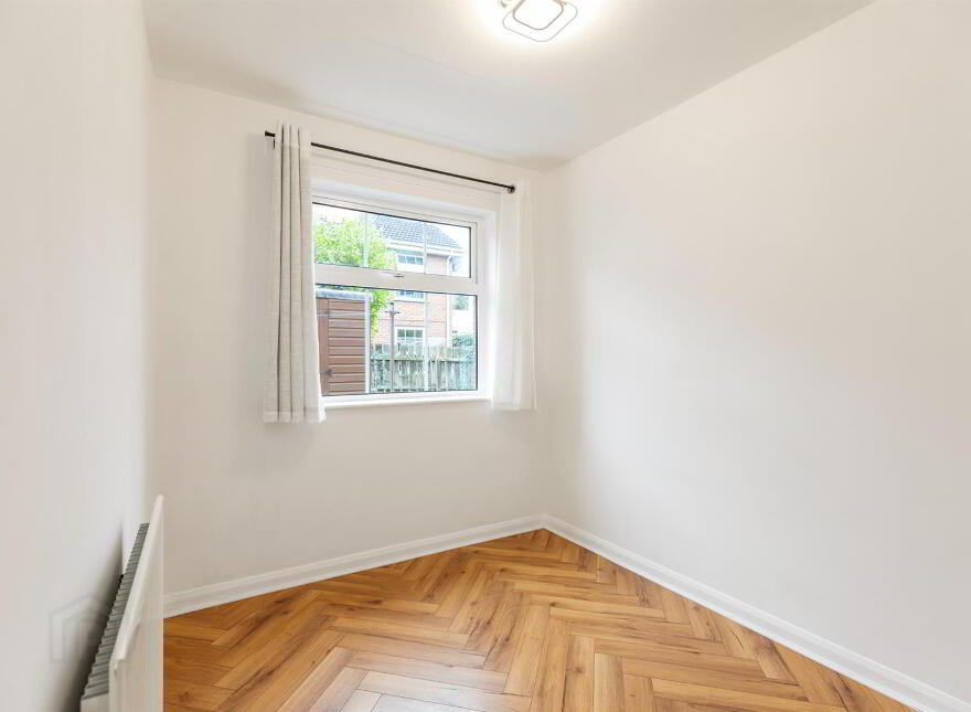 Apt 13, Earls Court, Bethany Street, Belfast, BT4 3FA