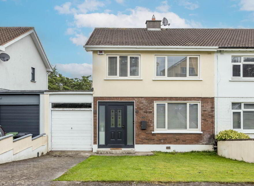 89 Deerpark, Ashbourne, A84H394 photo