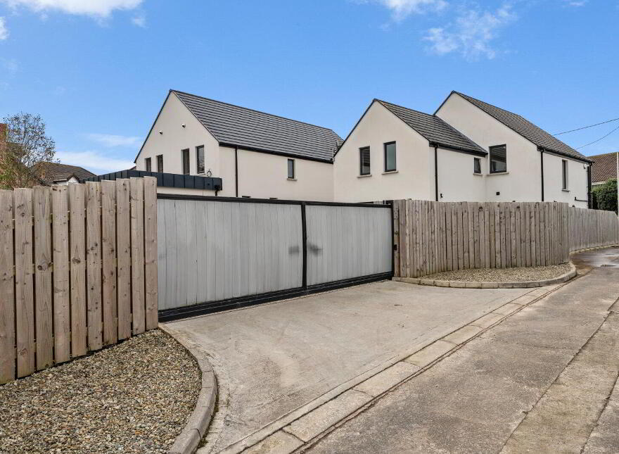 10 Gransha Lane, Dundonald, Belfast, BT16 2HA
