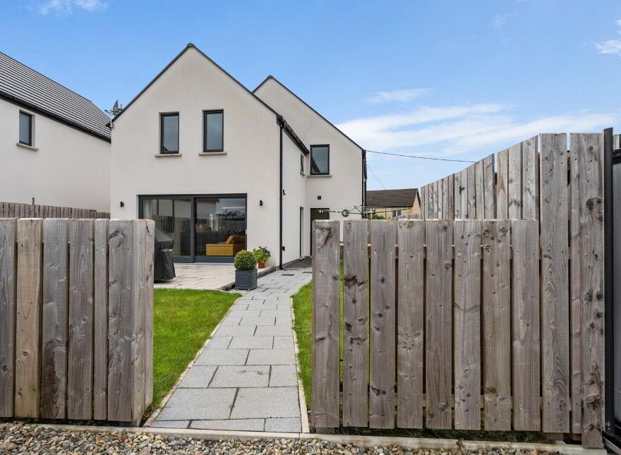 10 Gransha Lane, Dundonald, Belfast, BT16 2HA
