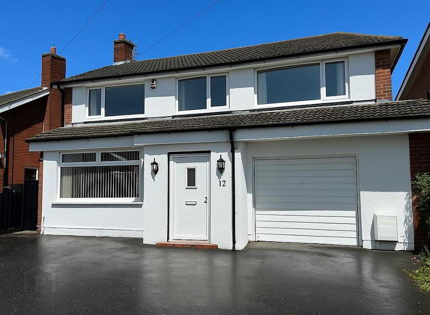 12 Coolnasilla Park South, Glen Road, Belfast, BT11 8LF photo