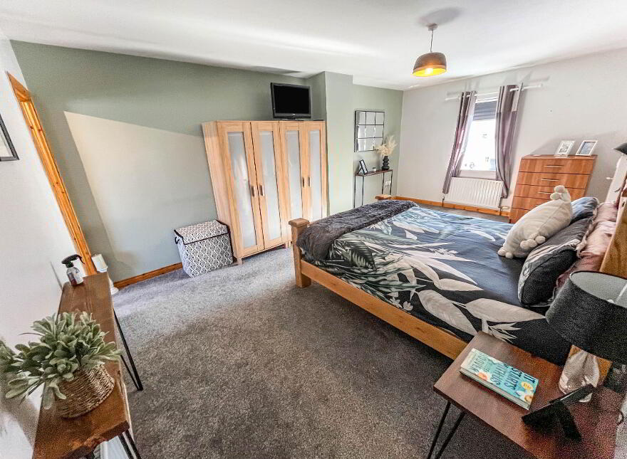 22 Berkeley Hall Court, Lisburn, BT27 5QX