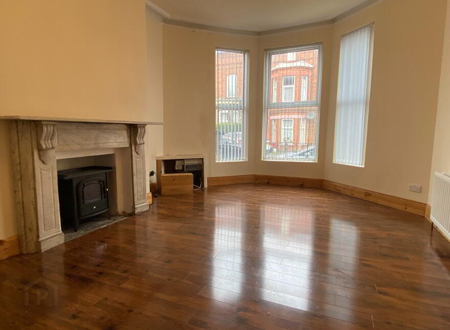8 The Mount, Belfast, BT5 4NA