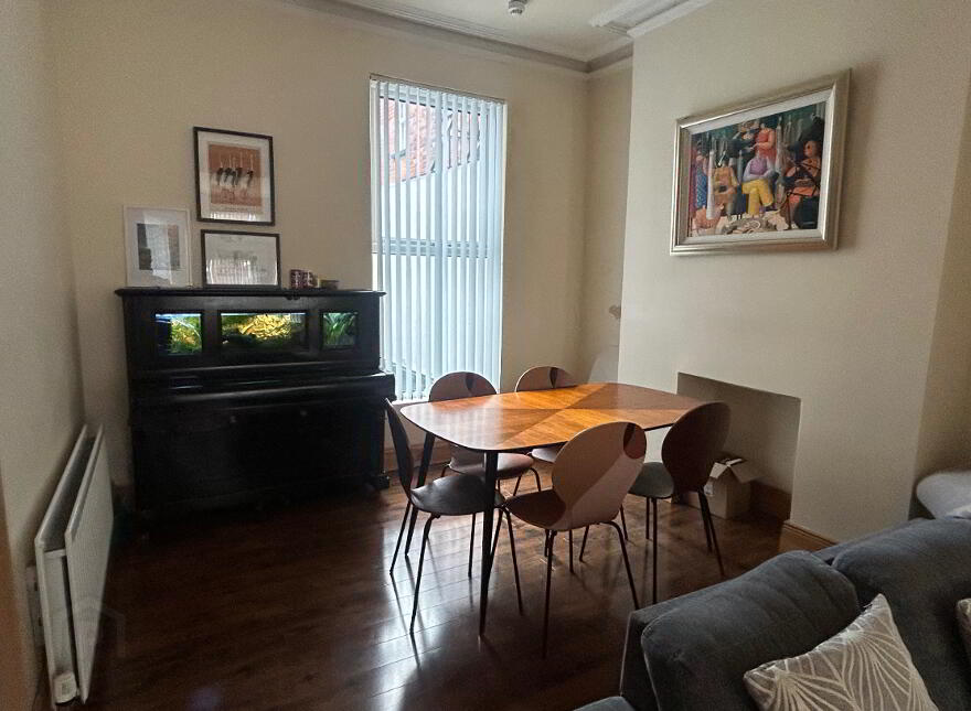 8 The Mount, Belfast, BT5 4NA