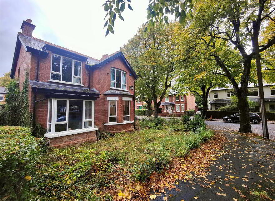 34 Kelvin Parade, Belfast, BT14 6NB photo
