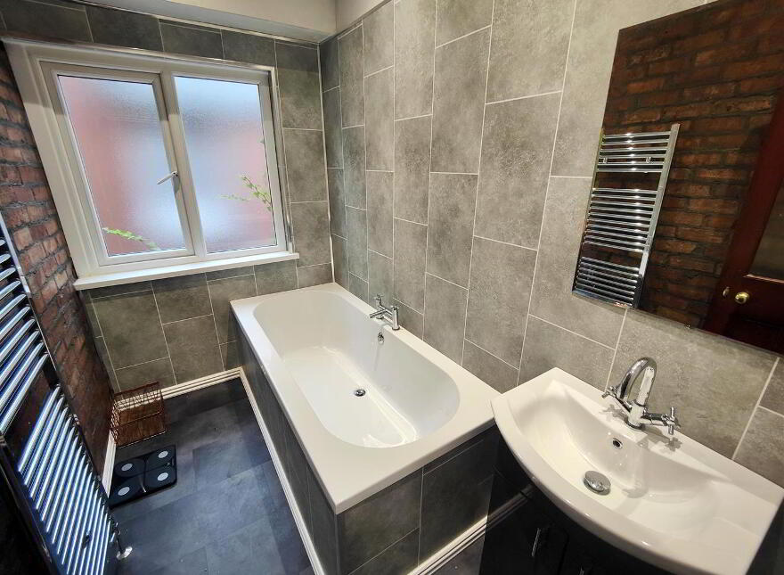 34 Kelvin Parade, Belfast, BT14 6NB
