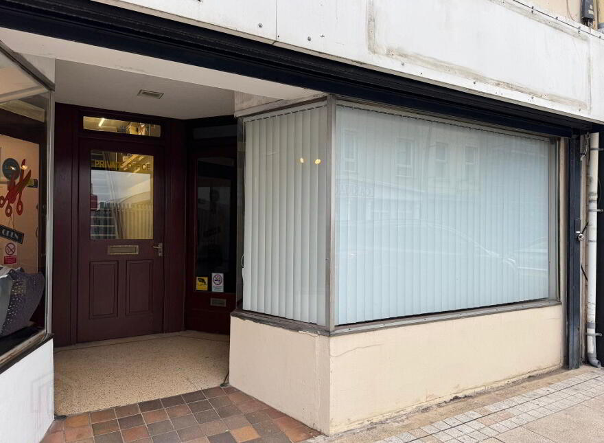 114 Main Street, Larne, BT40 1RG