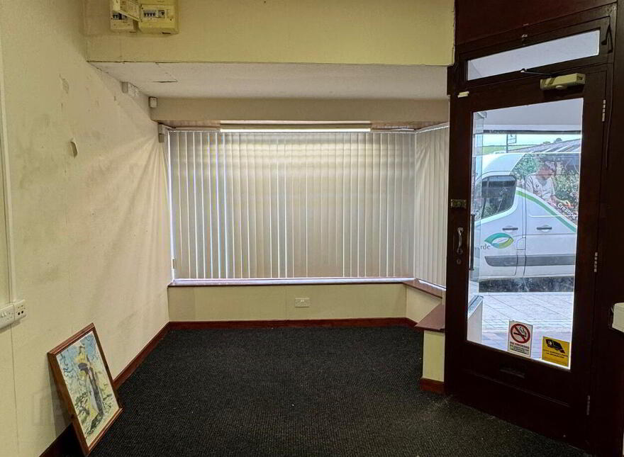 114 Main Street, Larne, BT40 1RG