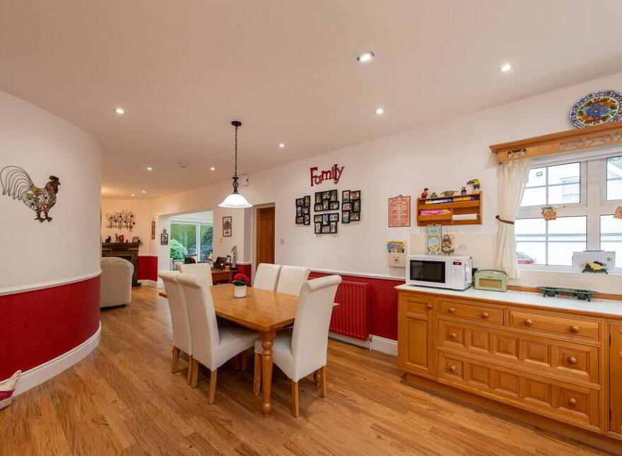 44 Glenkeen Avenue, Jordanstown, Newtownabbey, BT37 0PH