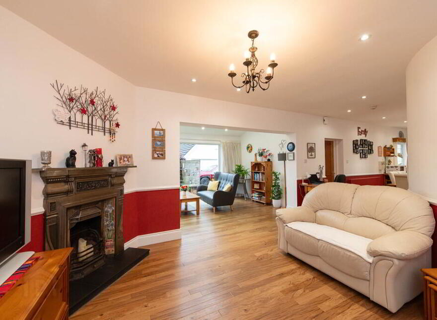 44 Glenkeen Avenue, Jordanstown, Newtownabbey, BT37 0PH