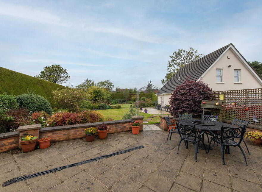 44 Glenkeen Avenue, Jordanstown, Newtownabbey, BT37 0PH